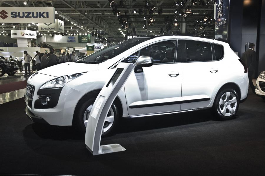  Peugeot 3008 2010 года  (фото 79 из 148)